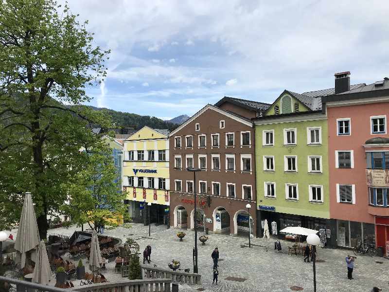 Kufstein Altstadt mit der Fußgängerzone vom Oberen zum Unteren Stadplatz