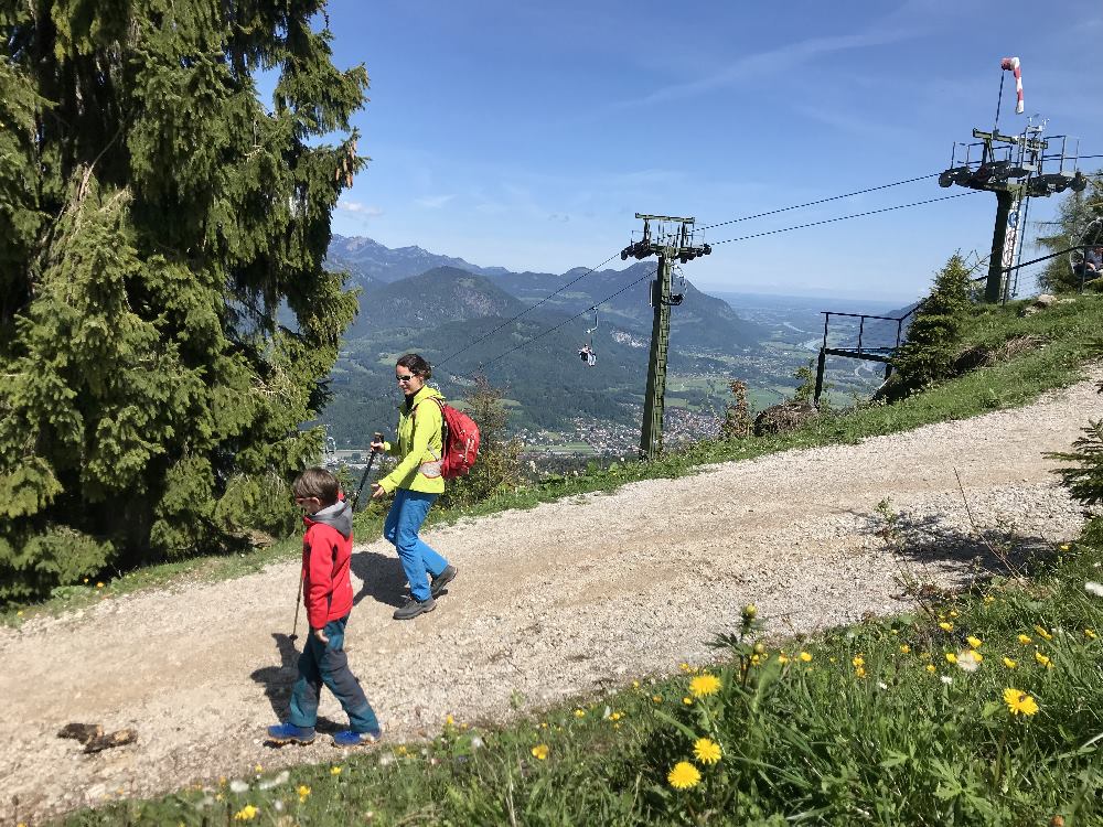 Kaiserlift Kufstein Wanderungen - hier am Brentenjoch geht es weg vom Lift, hinein in die Natur