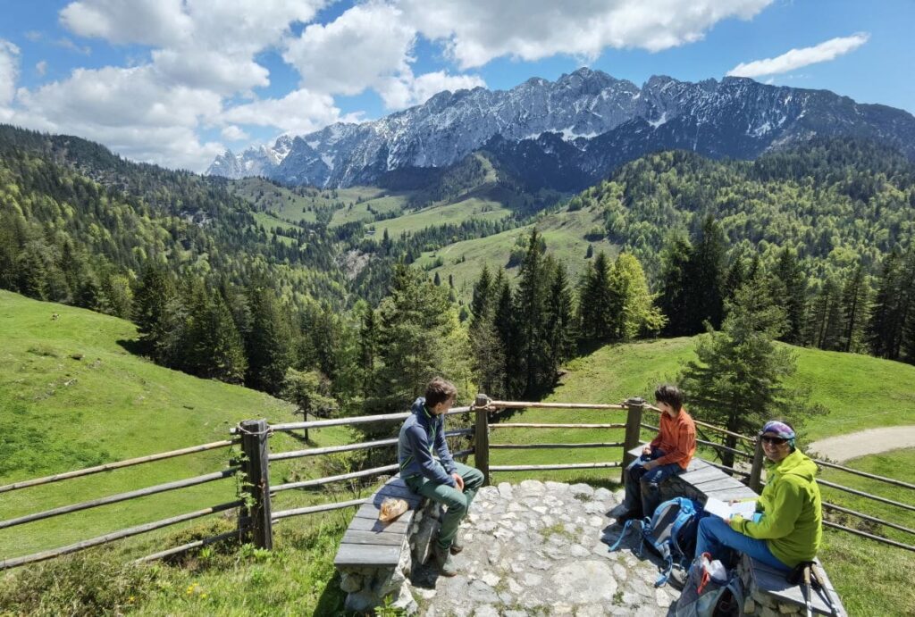 Besonderer Aussichtspunkt Kufstein mit Blick zum Kaisergebirge: Freiraum-Raum-Zeit Bewusstseinsplatz