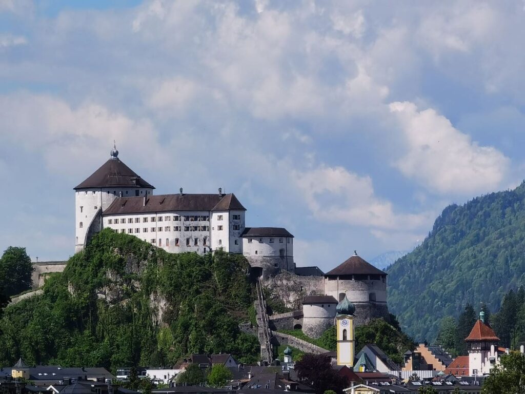 Eine der Top Kufstein Sehenswürdigkeiten - die Festung Kufstein