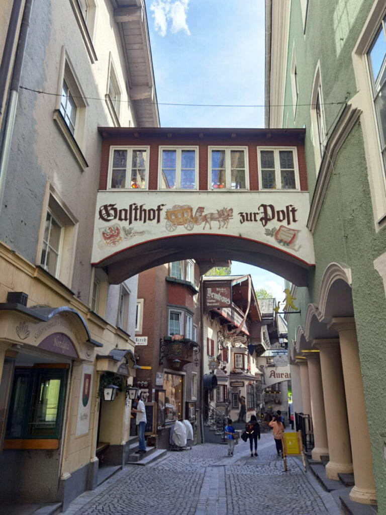 Eine der urigsten Kufstein Sehenswürdigkeiten: Die Römerhofgasse